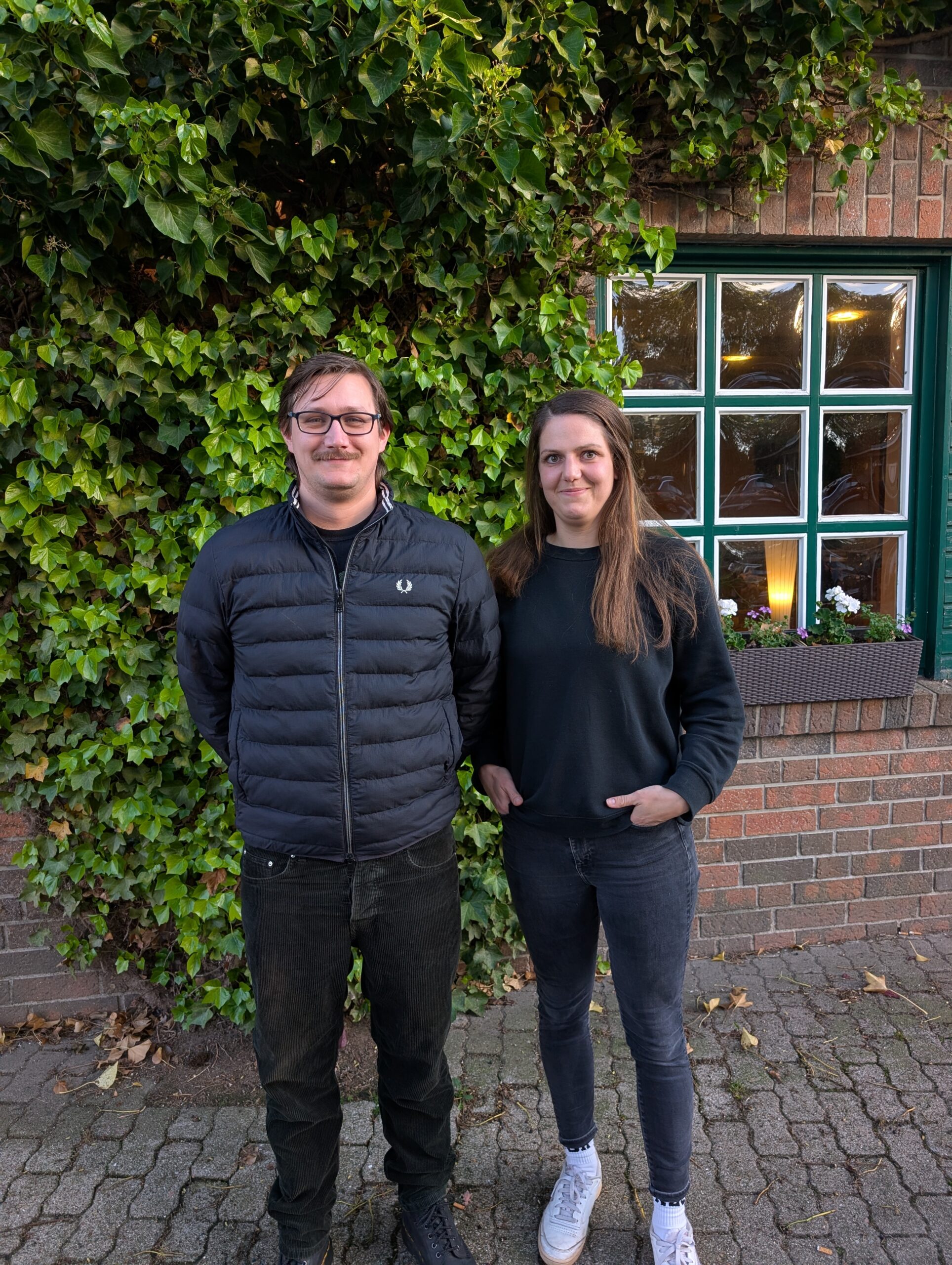 Ortsvorstand Mittelholstein: Von links: Simon Wichmann, Anna Beckers